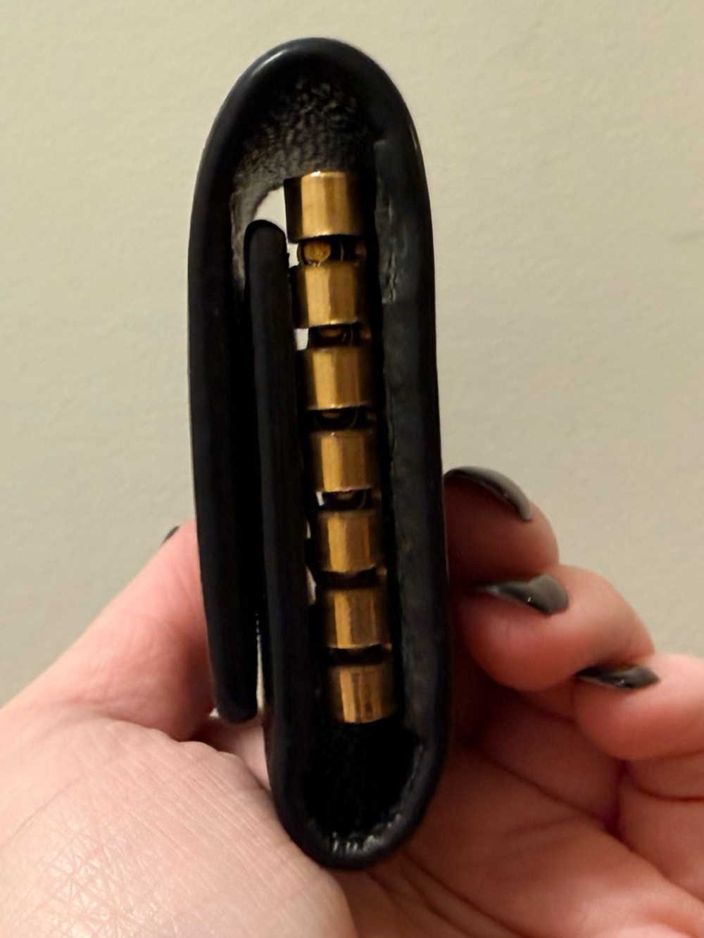 *Rare* Authentic Gucci Bee - Leather 6- Ring Key Holder - Picture 7 of 14